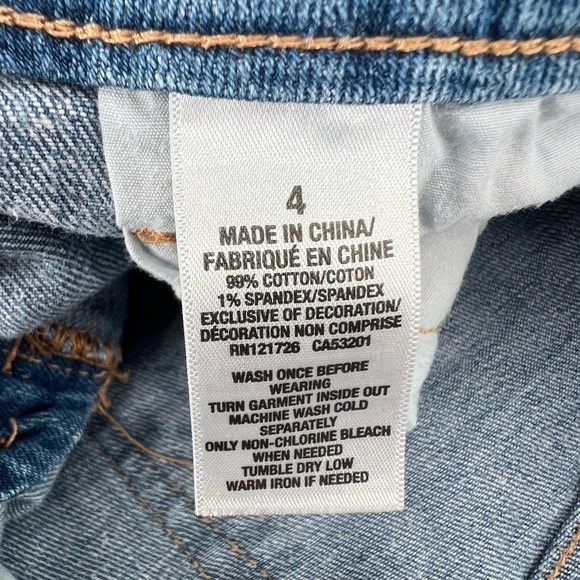 Aeropostale Midi Cuffed Hem Distressed Jean Shorts Size 4 Women’s - Picture 4 of 5